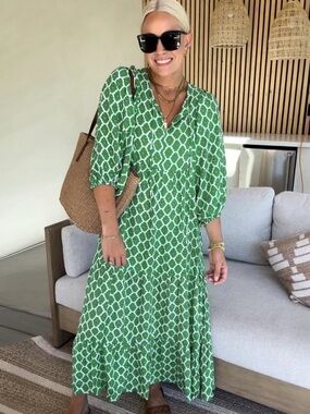 Miduo Green Printed V-Neck Tiered Maxi Dress Sz XL